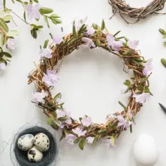 Wiosenne dekoracje DIY: kreatywne pomysły, które odmienią Twój dom