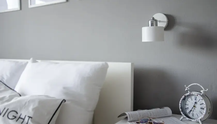 Kinkiet DIY: Stwórz unikalne oświetlenie, które zachwyci każdego