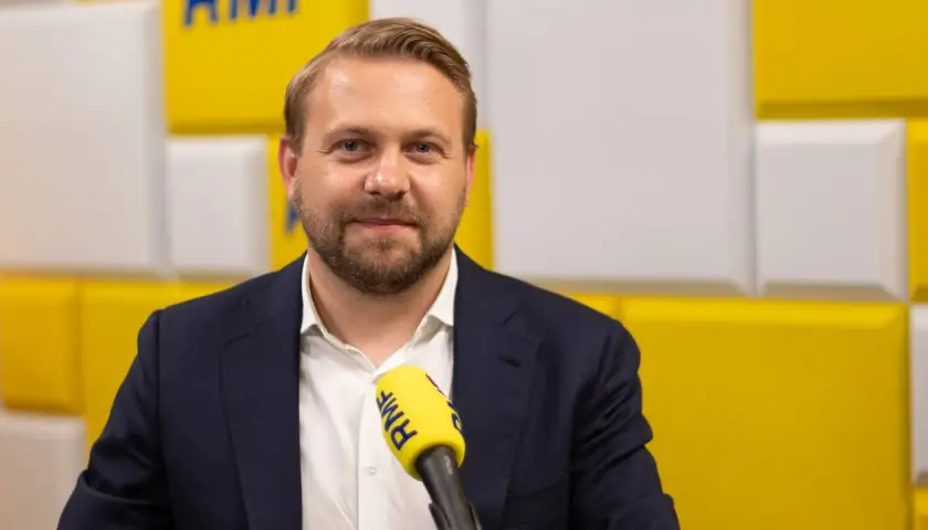Ozdoba kto to - odkryj fascynującą karierę polityczną Jacka Ozdoby