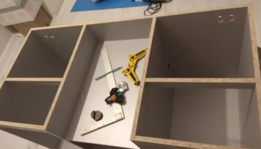 Jak zbudować szafkę pod akwarium DIY - uniknij najczęstszych błędów