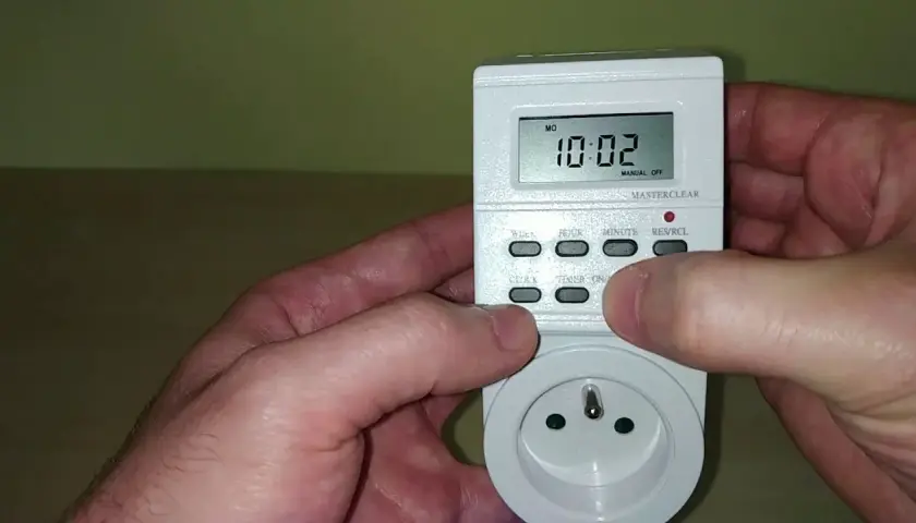 Jak ustawić programator czasowy - proste kroki dla każdego modelu