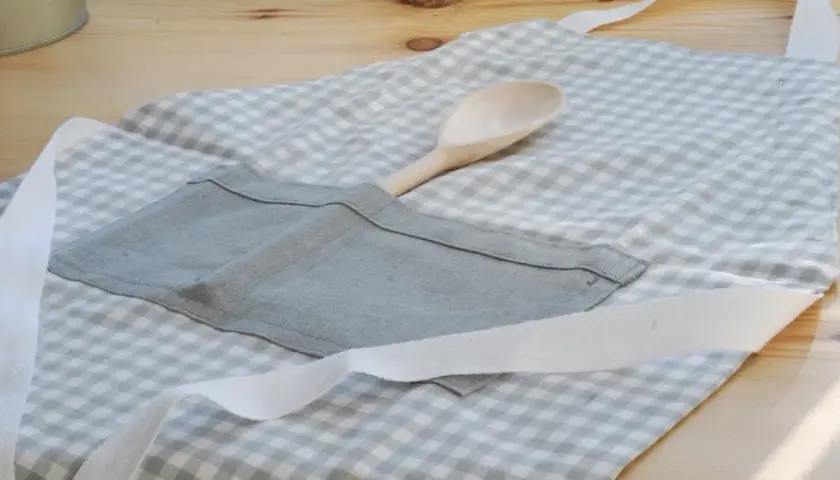 Jak uszyć fartuszek kuchenny dla dziecka – proste kroki i porady