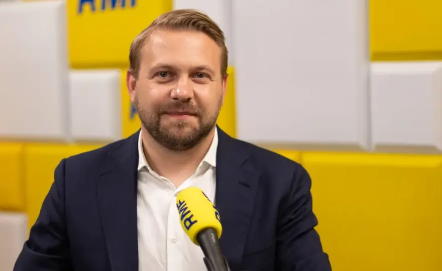 Ozdoba kto to - odkryj fascynującą karierę polityczną Jacka Ozdoby