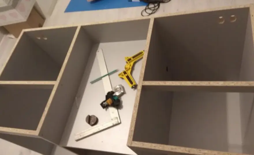 Jak zbudować szafkę pod akwarium DIY - uniknij najczęstszych błędów