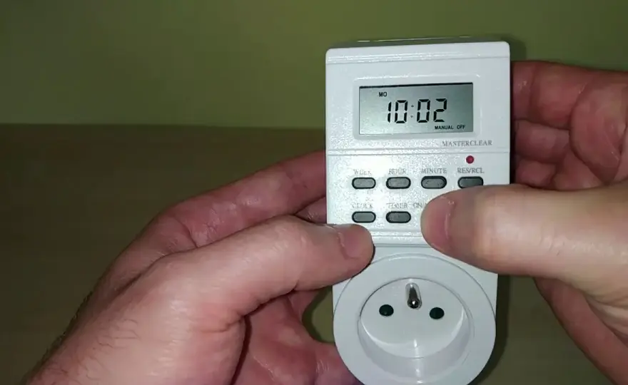 Jak ustawić programator czasowy - proste kroki dla każdego modelu