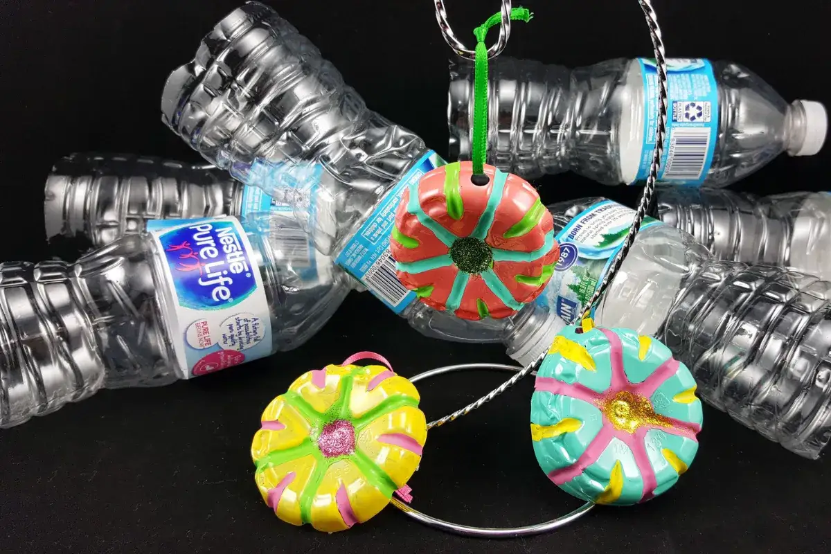 Zdjęcie Co można zrobić z butelki PET? 10 kreatywnych pomysłów na recykling